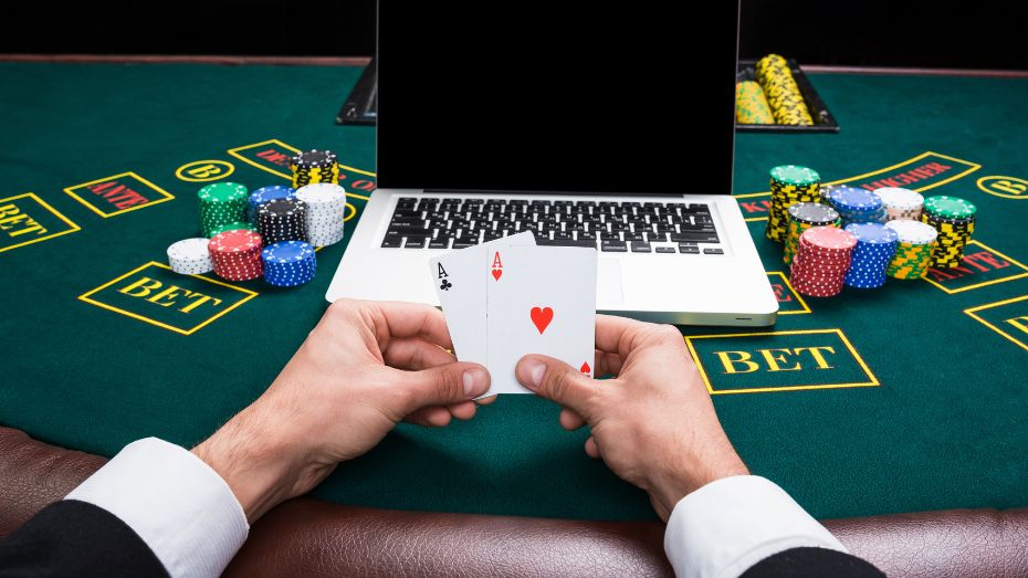 The Role of Digital Technology in the Gambling Industry